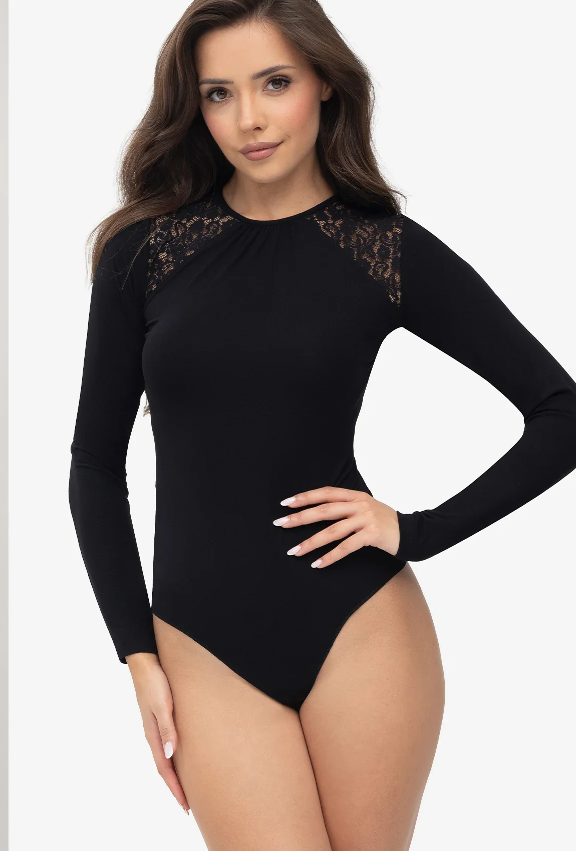 Čierne body s čipkou OLIVE