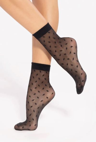 Vzorované silonkové ponožky čierne TRENDY 18
